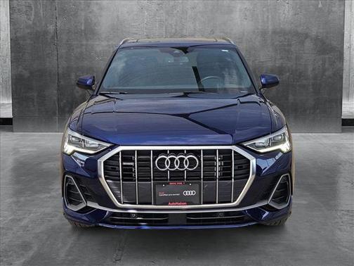 2024 Audi Q3 Premium 45 TFSI S line quattro Tiptronic