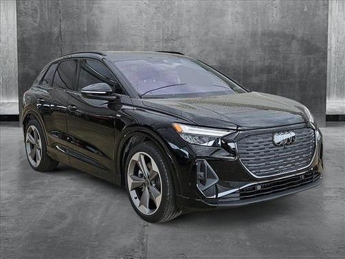 2025 Audi Q4 e-tron Premium Plus 55 quattro