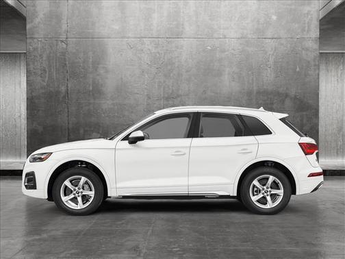 2024 Audi Q5 45 S line Premium
