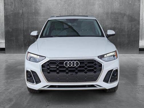 2024 Audi Q5 45 S line Premium