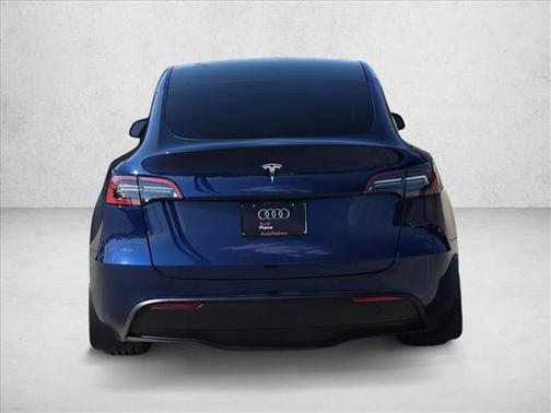 2023 Tesla Model Y RWD