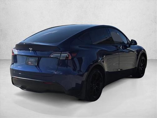 2023 Tesla Model Y RWD