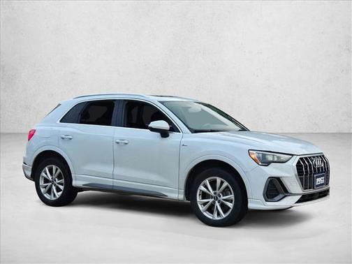 2021 Audi Q3 45 S line Premium