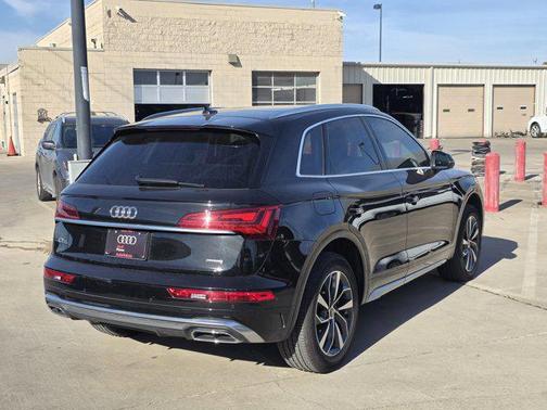 2023 Audi Q5 45 S line Premium Plus