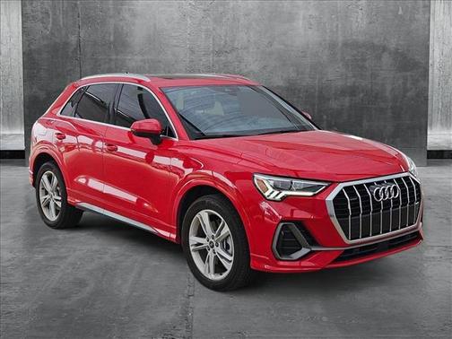 2023 Audi Q3 45 S line Premium Plus