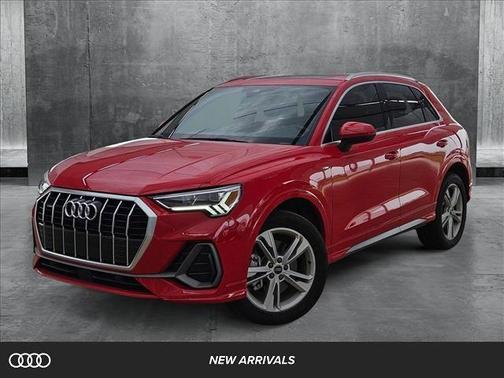 2023 Audi Q3 45 S line Premium Plus