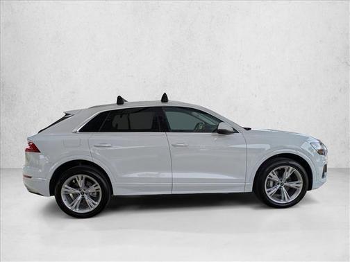 2023 Audi Q8 55 Premium Plus