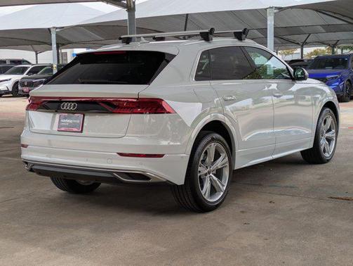 2023 Audi Q8 55 Premium Plus