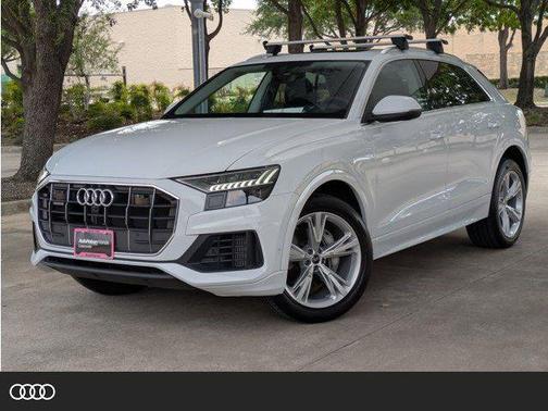 2023 Audi Q8 55 Premium Plus