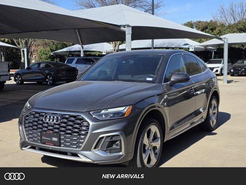 2023 Audi Q5 45 S line Premium