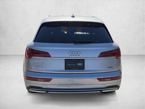 2022 Audi Q5 40 Premium Plus