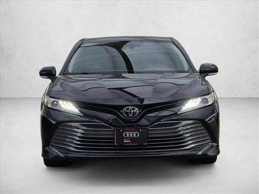 Midnight Black Metallic 2020 Toyota Camry XLE