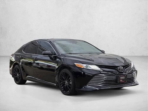 Midnight Black Metallic 2020 Toyota Camry XLE
