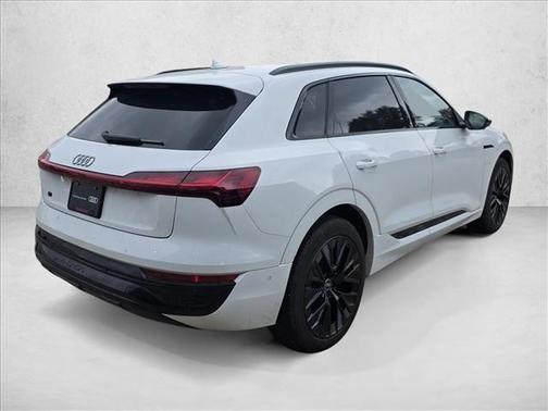 2024 Audi Q8 e-tron Prestige