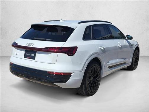 2024 Audi Q8 e-tron Prestige
