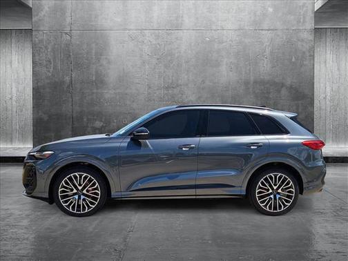 2025 Audi SQ5 3.0T Premium Plus