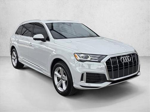 2023 Audi Q7 45 Premium