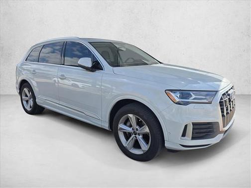 2023 Audi Q7 45 Premium