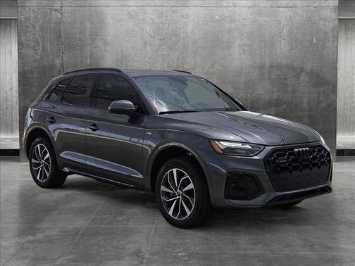 2024 Audi Q5 45 S line Premium