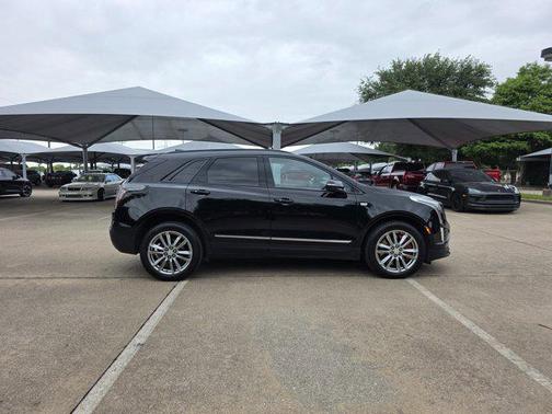 2023 Cadillac XT5 Sport