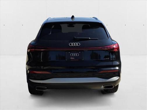 2025 Audi Q5 Premium