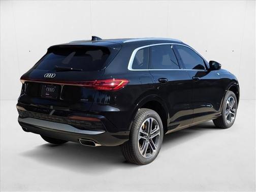2025 Audi Q5 Premium