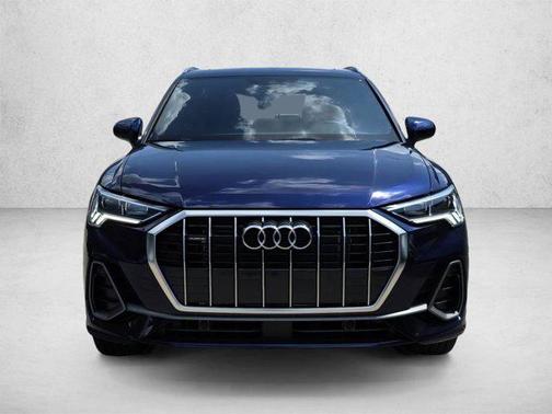 Navarra Blue Metallic 2025 Audi Q3 Premium 45 TFSI S line quattro Tiptronic