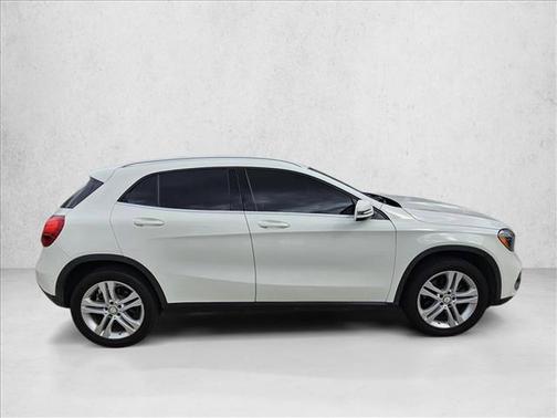 Cirrus White 2018 Mercedes-Benz GLA 250 Base