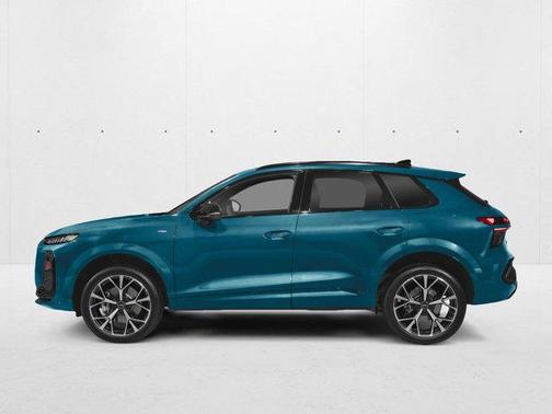 Malpelo Blue Metallic 2026 Audi Q3 TFSI quattro S tronic