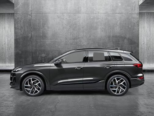 2025 Audi Q6 e-tron Premium Plus quattro