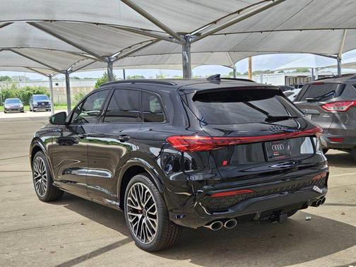 Mythos Black Metallic 2026 Audi SQ5 3.0T Premium Plus