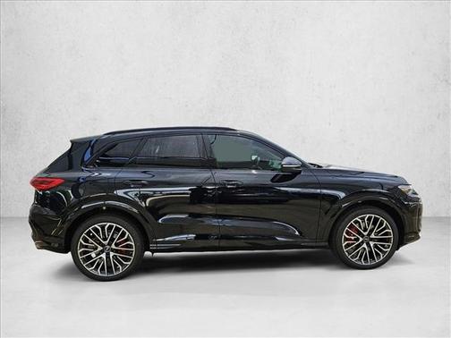 Mythos Black Metallic 2026 Audi SQ5 3.0T Premium Plus