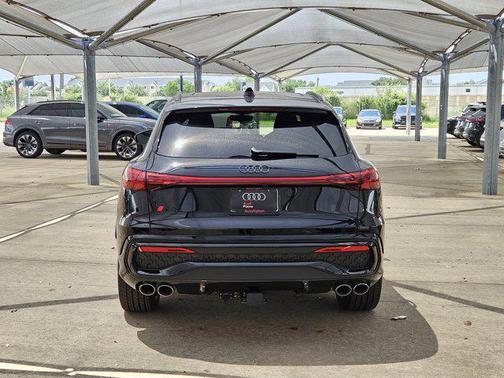 Mythos Black Metallic 2026 Audi SQ5 3.0T Premium Plus