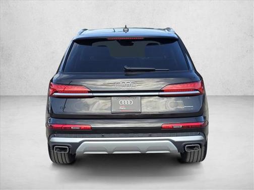 2026 Audi Q7 45 Premium Plus