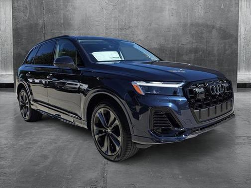 2025 Audi Q7 55 Premium Plus