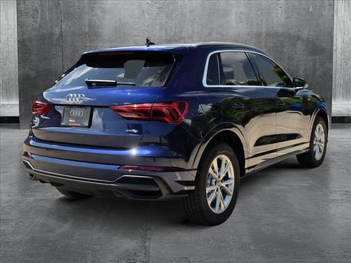 2025 Audi Q3 Premium 45 TFSI S line quattro Tiptronic