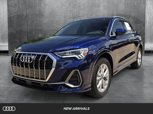 2025 Audi Q3 Premium 45 TFSI S line quattro Tiptronic