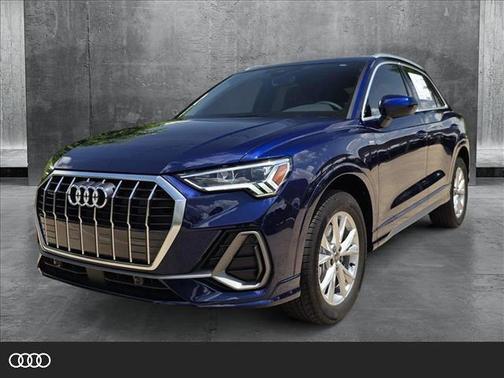 2025 Audi Q3 Premium 45 TFSI S line quattro Tiptronic