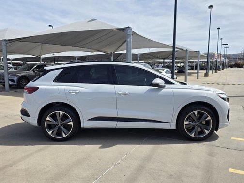 2023 Audi Q4 e-tron Premium Plus 50 quattro