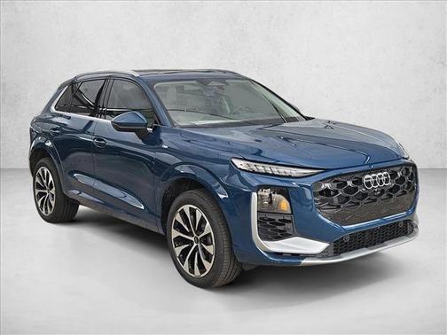 Malpelo Blue Metallic 2026 Audi Q3 TFSI quattro S tronic