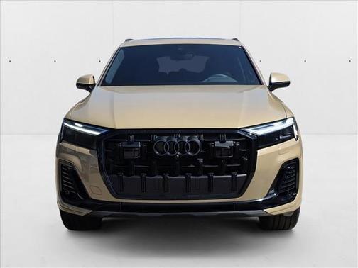 2025 Audi Q7 45 Premium