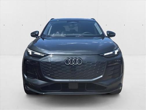 2025 Audi Q6 e-tron Premium Plus quattro