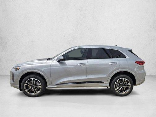 Florett Silver Metallic 2026 Audi Q5 Premium Plus TFSI quattro S tronic
