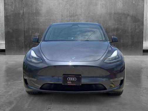 2025 Tesla Model Y Long Range Dual Motor All-Wheel Drive