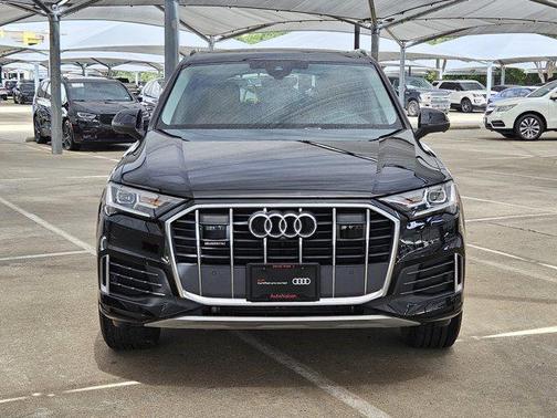 Mythos Black Metallic 2023 Audi Q7 45 Premium