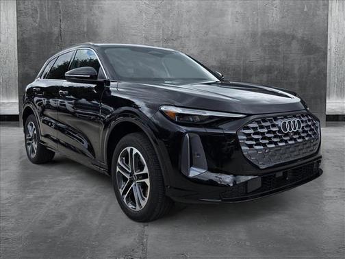 2025 Audi Q5 Premium Plus