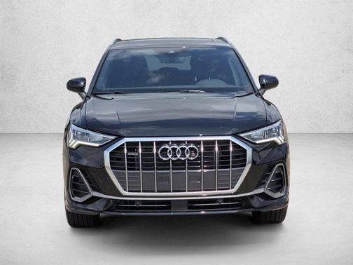 Mythos Black Metallic 2025 Audi Q3 Premium 45 TFSI S line quattro Tiptronic