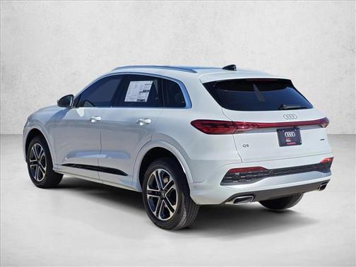 2025 Audi Q5 Premium TFSI quattro S tronic