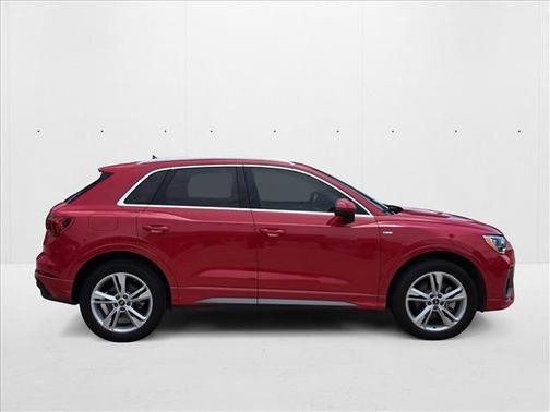 2022 Audi Q3 45 S line Premium