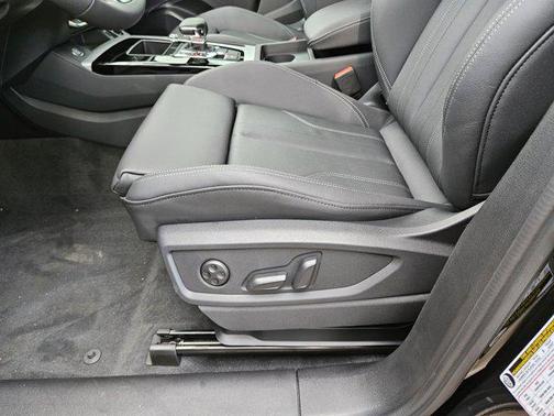 2025 Audi Q5 45 S line Premium